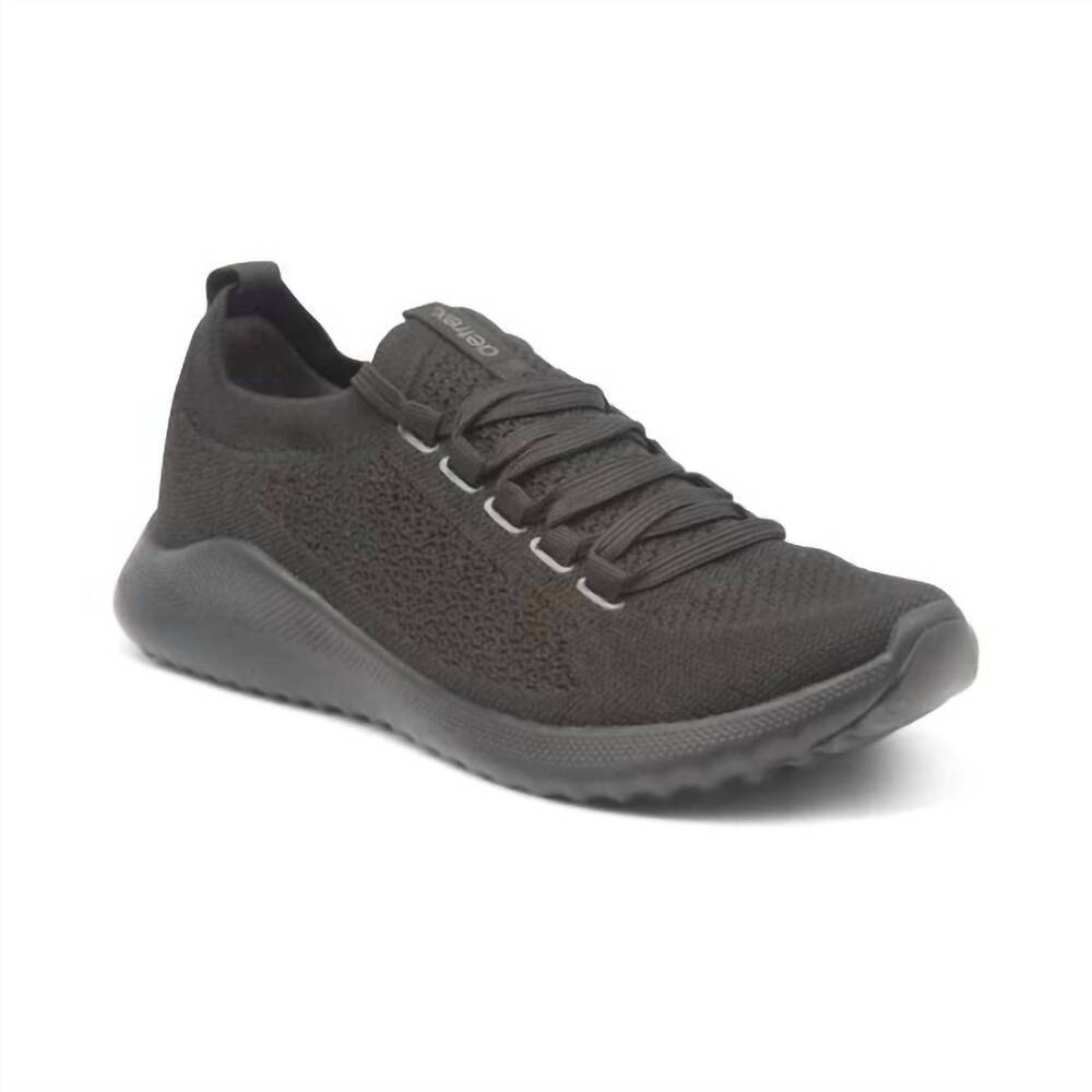 NEW AETREX women's carly slip on sneaker in black/black